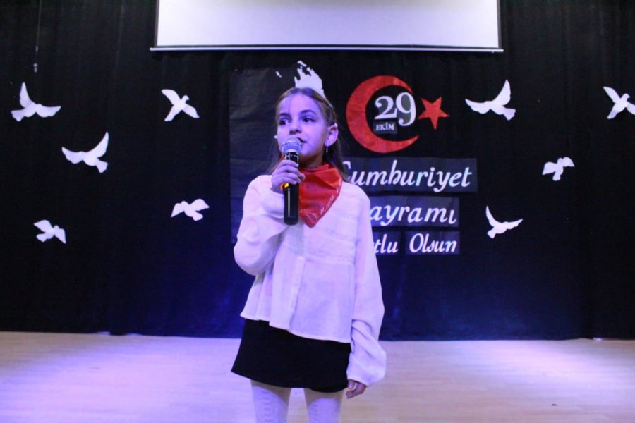 Bursa Sınav Kolejlerinde 29 Ekim Coşkusu