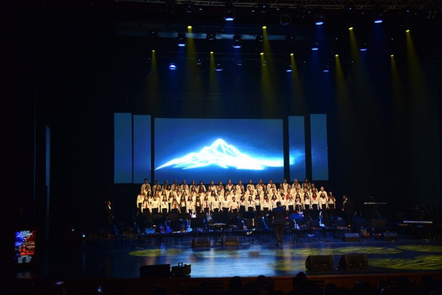 Bursa Sınav Koleji Öğrencilerinden Unutulmaz Sanat Gecesi